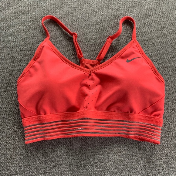 Nike Tops - Nike women’s sports bra S